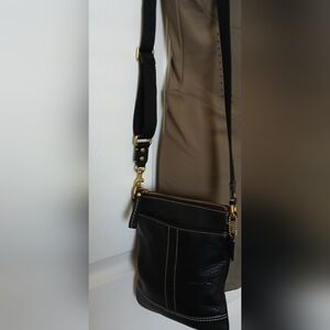 Original Coach Pebbled Leather Crossbody Bag L/N